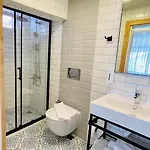 Yali Homestay