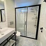 Yali Homestay