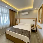 Homestay Yali